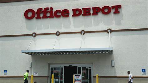 ODP公司宣布以惊人的10亿美元价格被Atlas Holdings私有化,本文深度解析此次交易的背景、影响以及ODP未来的发展方向。
