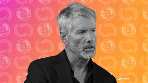 近期,比特币巨头策略公司宣布以近1亿美元购入大量比特币,此举引发其股价波动。尽管短期内股价出现回落,但业内分析人士对公司未来发展保持积极预期,认为该举措反映管理层对比特币长期价值的坚定信心。文章深入解析此次购币行为背后的资金来源、市场影响及未来潜力,为投资者提供深度洞见。
