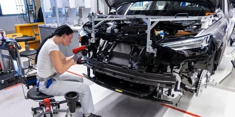 深入探讨当前汽车与交通行业的市场动态、创新技术和未来发展趋势,助力读者全面把握行业脉搏,为投资和消费决策提供有价值的参考。
