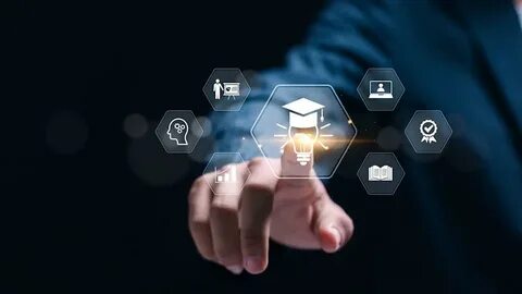 针对职场新人的需求,ACCA最新推出的虚拟技能平台为求职者提供全面且实用的职业技能培训,帮助他们提升竞争力,更好地适应快速变化的职场环境。该平台集合先进的技术与专业内容,致力于打造全方位职业准备体验。
