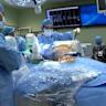 梅奥诊所的骨科医生开发出一种创新的修复方法,成功解决了此前被认为无法手术的复杂损伤问题,为患者带来了新的希望。本文详细探讨这一突破性技术的背景、原理及其对医学领域的影响。
