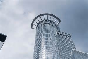 随着加密货币市场的不断发展,德国合作银行体系正在逐步介入这一新兴领域,积极评估并推动加密资产交易服务,以满足客户日益增长的数字资产需求。本文深入探讨德国合作银行对加密交易的态度、实施现状及未来趋势,以及该行业面临的机遇与挑战。
