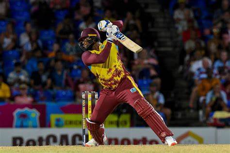 澳大利亚在2025年西印度群岛巡回赛第四场T20国际比赛中再度展示强大实力,以微弱优势击败东道主。比赛不仅展现了两队精湛的技战术水平,也折射出未来T20赛场的潮流趋势和团队协作的重要性。
