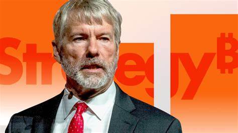 随着标普500指数拒绝迈克尔·赛勒旗下企业Strategy的纳入,加密资产企业面临新的挑战和更为严格的审查标准。本文深入探讨标普500指数背后的决策逻辑,对加密企业发展的影响,以及未来加密企业在主流金融市场中的前景。
