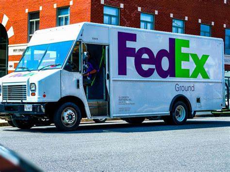 联邦快递(FedEx)作为全球物流运输行业的佼佼者,凭借其优质服务和市场份额的持续扩大,受到了投资专家吉姆·克莱默的积极评价。本文深入分析克莱默对联邦快递股票未来走势的看法,以及影响其发展的关键因素和市场机会。
