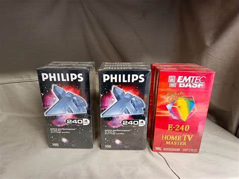 本文详细介绍了Videokazeta X-SITE VHS E-240录像带的产品特性与使用优势,探讨了其在数字化时代中的独特意义和收藏价值,为爱好者和专业人士提供了全面的参考和指导。
