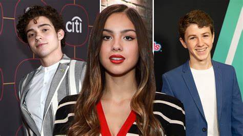 探讨2025年著名歌手Bia的恋爱经历,剖析她的感情生活及与过去伴侣的关系,揭示她如何平衡事业与爱情,为粉丝及关注者提供全面了解。
