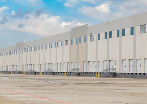 PMI 49.1 到来:制造业收缩对小型承运人的冲击与应对之道
