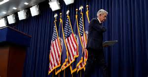 本文全面解析美联储最新利率决策的五大关键要点,探讨其对美国经济、股市及全球市场的潜在影响,帮助读者深入理解货币政策走向与经济前景。
