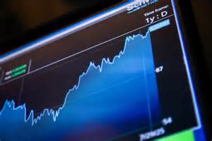 从矿工到区块链基础设施与数字资产平台,评估五只与加密货币紧密相关的上市公司最新市场表现、核心业务变化、潜在催化剂与风险管理要点,帮助投资者形成更清晰的跟踪与研究思路。
