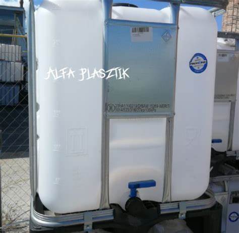 介绍IBC储罐与ADR合规储运要求,比较300L、600L、1000L三种规格的适用场景、材质与配件选择,涵盖柴油、化学品与食品级液体储存与运输的安全与维护要点,帮助企业在购买、使用与回收环节做出合理决定
