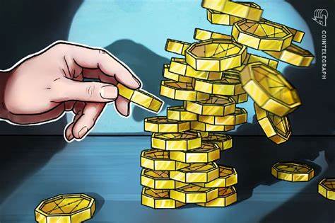 探讨加密货币金库公司如何在市场心理、资本结构与监管缺位下复制2000年代互联网泡沫的脆弱性,评估潜在系统性风险并提出企业、投资者与监管者的防范策略。
