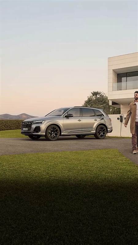 深入剖析奥迪Q7 TFSIe插电混合动力车型的设计理念、技术优势、性能表现及其在新能源汽车市场的竞争力,帮助消费者全面了解这款豪华SUV的独特魅力与实用价值。
