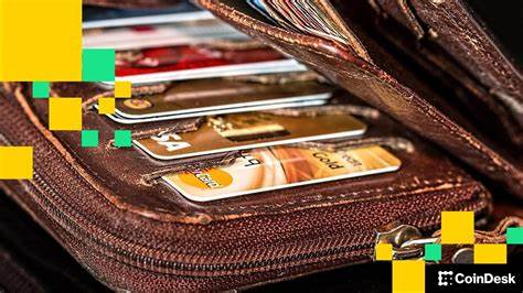 Fold宣布与Stripe和Visa合作,推出首款比特币奖励信用卡,为用户提供通过日常消费即时获得比特币回馈的全新体验,打造简单、安全且高效的比特币原生金融服务。
