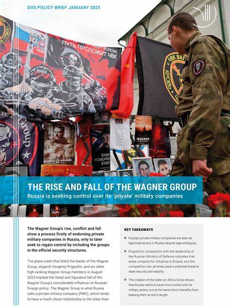 瓦格纳集团作为俄罗斯最著名的私人军事公司,其在非洲与乌克兰战场上的迅速崛起与戏剧性衰落,深刻反映了全球军事与政治格局的复杂变迁。本文深度分析瓦格纳集团的起源、运作模式、代表性事件及其最终覆灭,对理解现代雇佣兵战争和大国博弈提供重要视角。
