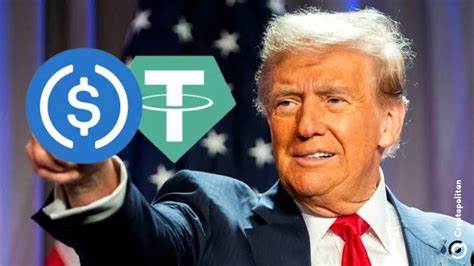 随着特朗普签署执行命令,美国对美元锚定稳定币的监管迎来新机遇,Tether和Circle作为行业领导者或将受益显著,同时监管风险与市场潜力并存,揭示稳定币在金融生态中的重要作用与未来趋势。
