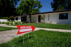 深入探讨影响按揭利率变动的多重因素,揭示经济环境、政策走势及市场预期如何共同塑造未来房贷利率走向,助力购房者和投资者精准把握时机。
