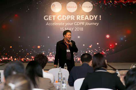 围绕 GenesisDB 1.1.0 的技术演进、GDPR 合规能力与即将推出的社区版(CE),深入解析事件溯源的应用价值、部署要点、性能通信(gRPC)与内建 MCP 服务器带来的集成优势,帮助开发者与企业评估是否将事件溯源纳入生产体系。
