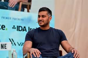 围绕Kraken完成5亿美元融资、估值与IPO推进进行全面分析,剖析公司业务布局、联合创始人兼执行官的独特风格、监管与市场挑战,以及对投资者和行业未来的启示
