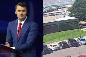 犹他谷大学枪击事件后,FBI发布枪手跳楼逃逸的视频,震惊全国。事件的细节揭示了犯罪现场的重要线索,同时呼吁公众提供更多相关信息以协助调查。
