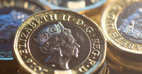 Deutsche Bank Warns Dollar at Risk of Broad ‘Confidence Crisis’