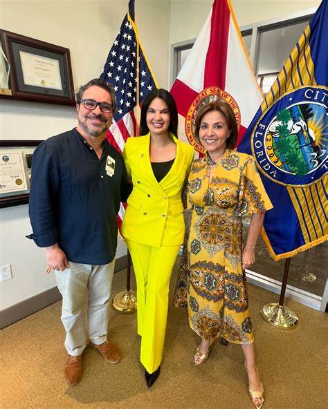 深入了解Lucia Tovar,一个通过Instagram平台展示其影视创作才华和生活点滴的内容创作者。本文全面剖析她的风格、内容特色及如何利用社交媒体打造个人品牌的成功经验。
