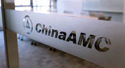 解读中国资产管理公司在以太坊上推出5亿美元代币化货币市场基金的背景、机制、监管挑战与市场影响,探讨实体资产上链的技术实现、合规要点与投资者应关注的风险与机会
