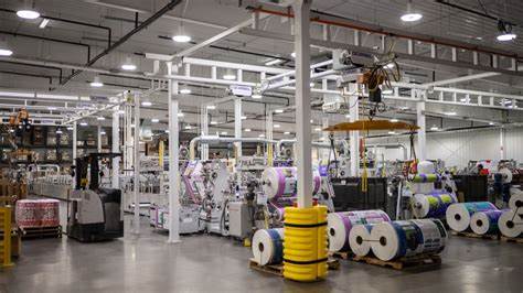 解析莫里斯包装与UFlex合作推出编织聚丙烯(WPP)包装的背景、技术优势、可持续性影响与行业应用,评估对供应链和客户的实际价值并展望未来趋势
