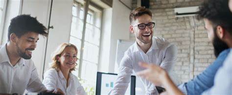 工业培训体系(TWI)是一套行之有效的培训方法,旨在提升员工技能、稳定生产流程及促进组织持续改进。通过了解TWI的发展历史、核心内容及其在现代企业中的应用,能够帮助企业实现高效管理和持续发展。
