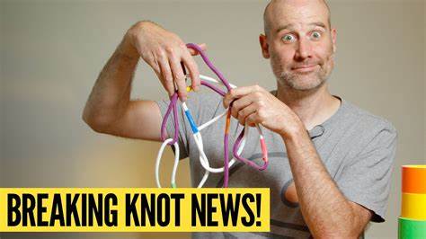 一起探索一项流传近一世纪的结理论猜想为何被挑战,了解反例构造的基本思路、对拓扑学与相关领域的影响,以及公众如何通过视频与论文追踪这一历史性进展。
