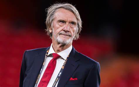 本文深入解析了英国亿万富翁吉姆·拉特克利夫旗下化工公司Ineos因债务激增及全球化工市场疲软而被评级机构Fitch下调信用评级的背景、影响及未来展望,揭示了企业面对高负债压力时的应对策略和市场环境变化的挑战。
