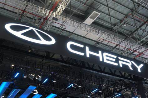 奇瑞汽车通过计划在香港举行首次公开募股,寻求筹集高达12亿美元资金,此举不仅标志着企业迈入资本市场的重要一步,也对中国汽车制造业及全球投资者产生重大影响。本文详尽解析奇瑞香港IPO的战略意义、市场前景及未来发展潜力。
