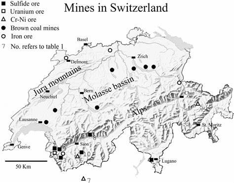 本文深入探讨瑞士在全球矿产业中的布局与影响,揭示瑞士矿业巨头如何掌控多达近200个全球矿场,涵盖煤炭、铜、钴等关键矿产资源,分析其在环境保护和人权方面面临的挑战及未来发展的必要路径。

