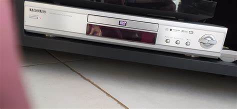 全面解析YouWatch视频播放器全屏播放问题的原因及解决方案,帮助用户轻松恢复流畅观看体验,提升在线视频使用满意度。
