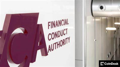 IG取得英国金融行为监管局(FCA)加密资产牌照后,将在平台内实现加密资产的直接出入、更多代币选择与更优定价,对散户与机构的交易体验、合规与市场竞争带来深远影响。文章从监管、产品、用户迁移、风险管理和行业前景多维度解读该牌照的实际含义与应对要点。
