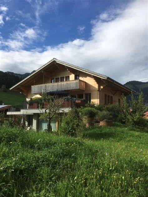 探索奥地利维尔斯的顶级住宿选择,从豪华酒店到舒适公寓,全面了解各类住宿设施的特色与优势,助力您的完美旅程。本文详尽介绍维尔斯优质住宿资源,结合游客评价和地理位置,助您轻松规划愉快的奥地利之行。
