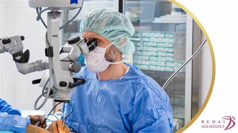 探索白内障手术后的常见体验、康复过程、可能的副作用以及术后护理建议,帮助您安心度过恢复期,实现视力的最佳恢复。
