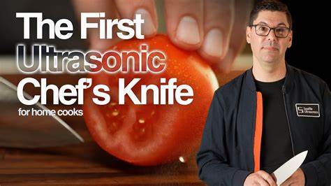 探索首款专为家庭厨师设计的超声波厨师刀如何改变厨房体验,提升切割效率与精准度,同时带来前所未有的烹饪乐趣与安全保障。了解这款创新厨具的技术原理、使用优势及对未来厨房发展的深远影响。
