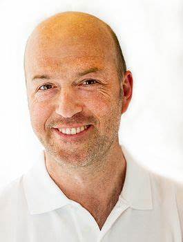 Cay Benedikt von der Decken:MVZ Stolberg 内科与风湿免疫专科的专业实践与病患服务全景
