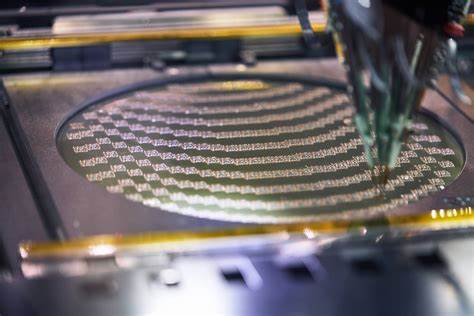 台湾拒绝美方"50%-50%"芯片产能提案的背景与影响深度解析
