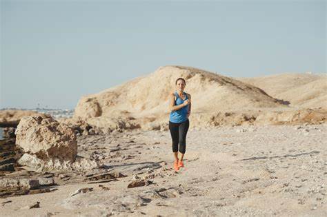 详尽介绍在英国Specsavers购买处方眼镜的方式和优势,涵盖线上与实体店购物体验、验光流程、产品选择以及如何根据个人需求选择合适的眼镜,为消费者提供实用的购买建议。
