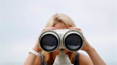 Tether作为加密货币领域的领先稳定币发行商,正积极筹集资金拓展业务,计划通过200亿美元的私募融资实现约5000亿美元的估值,力图跻身全球最有价值企业行列。其不仅致力于扩大稳定币市场份额,还计划布局商品交易、人工智能、能源等多元化领域,展现出加密货币行业巨头的雄心与创新动力。
