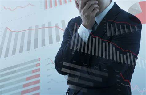 随着企业环境的快速变化,财务团队正面临前所未有的挑战。传统上被视为限制支出的"说不部门",如今正努力转型成为推动业务发展的战略合作伙伴。这种转变不仅关系到财务职能的未来,也直接影响企业的整体竞争力和发展潜力。财务部门如何突破沉重的固有标签,重新定义自身价值,是现代企业不可忽视的话题。
