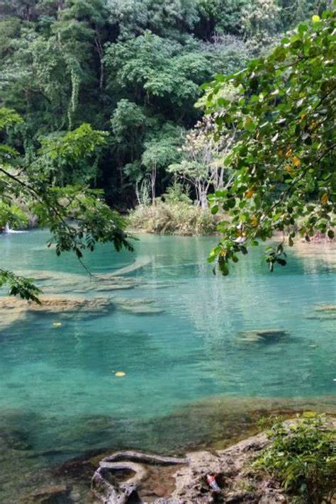 揭开塞穆克查姆佩的神秘面纱,详细介绍如何抵达这一危地马拉自然奇观,住宿推荐,旅行注意事项及最佳游览体验,助你规划完美的旅程。
