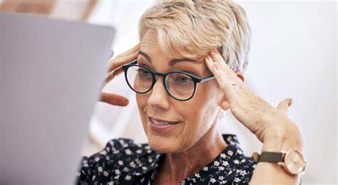 退休计划往往是人生规划中最重要的一环,然而许多人因种种原因推迟退休时间,错失了享受晚年生活的宝贵机会。本文深入剖析三组令人震惊的统计数据,帮助你更好地理解健康与财务的双重需求,激励你科学规划退休,抓住健康与生活质量的黄金期。
