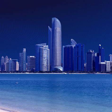 MGX与Silver Lake联合收购Altera的举措,不仅重塑了高性能可编程芯片市场格局,也展示了阿布扎比在人工智能领域的雄心。此次交易凸显了半导体行业的战略转型和全球投资力量的深度融合,为未来计算技术的飞跃发展奠定坚实基础。
