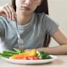 了解青少年饮食失调的常见迹象和进食障碍的类型,掌握科学的识别方法和干预策略,帮助家长和教育工作者保护青少年的身心健康。
