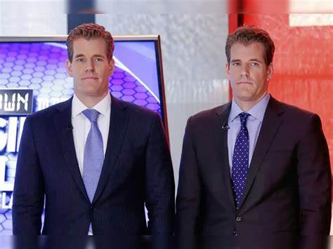 深入解析文克莱沃斯兄弟创立的加密货币交易平台Gemini最新美国IPO文件,探讨其2025年上半年收入下滑及亏损加剧的背景与行业影响,剖析其在激烈市场竞争中的挑战与前景。
