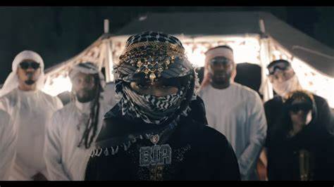 本文详细探讨了美国嘻哈女艺人BIA全新单曲《SIXTEEN》官方音乐视频的创作背景、音乐风格以及视觉表现,深入分析其在当代音乐市场中的影响力和受众反响,揭示BIA如何凭借独特个性和实力巩固她在国际音乐界的地位。
