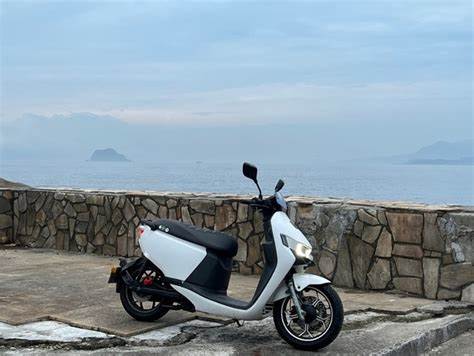 Mobile01機車版為車主與愛好者提供豐富且實用的資訊,涵蓋新車試駕、配備開箱、經典老車回顧以及最新車壇動態,是台灣最受歡迎的摩托車討論社群之一。透過綜合性的內容交流,這裡成為機車族不可或缺的知識寶庫與交流平台。
